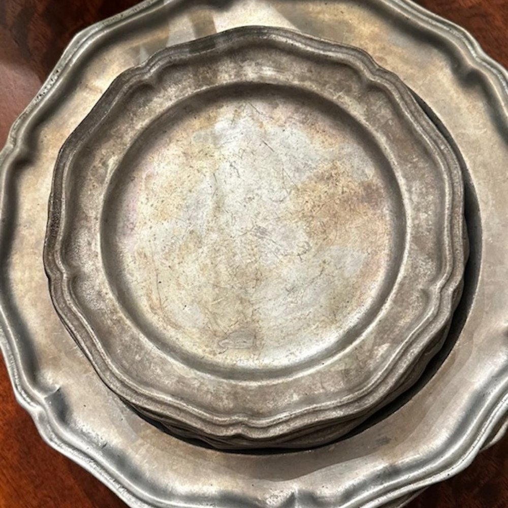 Reed & Barton French Provence Scalloped Pewter Plates (8 in the set) PRICE DROP